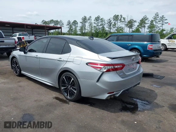 ✅ 2018 Toyota Camry XSE • VIN: 4T1B61HK4JU153313 • Lot: 44851851. Wystawiony na IAAI z przebiegiem 80 352 mil. Bezpłatny archiwum sprzedaży aukcyjnych z USA i szczegółowy raport historii pojazdu na DreamBid. Zdjęcie 3.