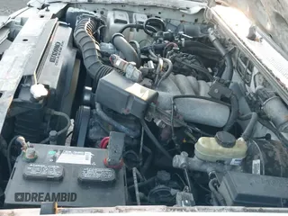 ✅ 2000 Ford Ranger XL • VIN: 1FTYR14V1YTA07568 • Lot: 43853758. Wystawiony na IAAI z przebiegiem 145 220 mil. Bezpłatny archiwum sprzedaży aukcyjnych z USA i szczegółowy raport historii pojazdu na DreamBid. Zdjęcie 13.