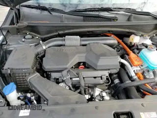 ✅ 2025 Kia Sportage X-Line • VIN: KNDPYDDHXS7236857 • Lot: 81980995. Wystawiony na Copart z przebiegiem 13 119 mil. Bezpłatny archiwum sprzedaży aukcyjnych z USA i szczegółowy raport historii pojazdu na DreamBid. Zdjęcie 16.