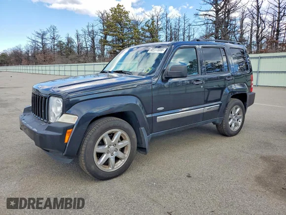 ✅ 2012 Jeep Liberty Sport Latitude • VIN: 1C4PJMAK0CW198096 • Lot: 49177056. Wystawiony na Copart z przebiegiem 95 868 mil. Bezpłatny archiwum sprzedaży aukcyjnych z USA i szczegółowy raport historii pojazdu na DreamBid. Zdjęcie 1.