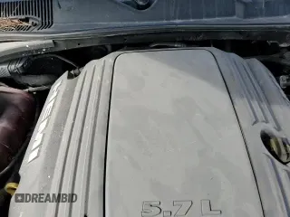 ✅ 2018 Dodge Challenger R/T • VIN: 2C3CDZBT0JH288004 • Lot: 87073785. Wystawiony na Copart z przebiegiem 79 925 mil. Bezpłatny archiwum sprzedaży aukcyjnych z USA i szczegółowy raport historii pojazdu na DreamBid. Zdjęcie 14.