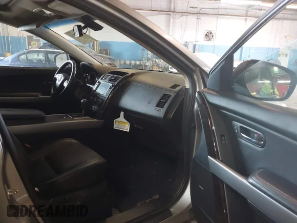 ✅ 2011 Mazda CX-9 Grand Touring • VIN: JM3TB3DV3B0310510 • Лот: 42646375. Опубліковано раніше на IAAI з пробігом 110 933 миль. Безкоштовний доступ до архіву аукціонних продажів зі США та докладний звіт про історію автомобіля на DreamBid. Зображення 5.