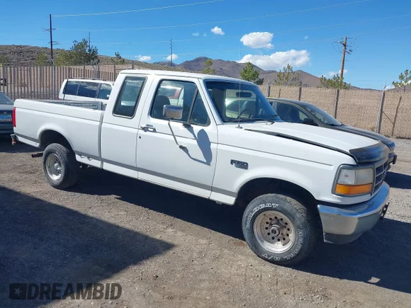 ✅ 1995 Ford F-150 • VIN: 1FTEX14N3SKB94544 • Lot: 44493651. Listed on IAAI with 5,807 mi. Free auction sales archive from the USA and detailed vehicle history report at DreamBid. Image 1.