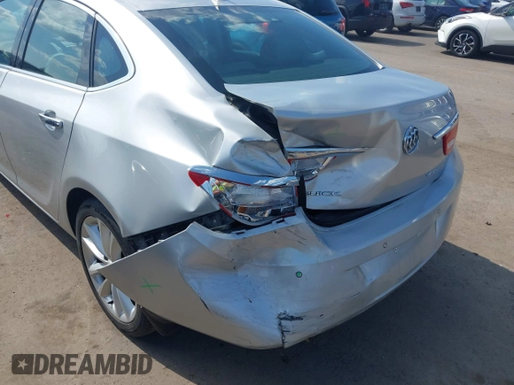 ✅ 2014 Buick Verano Convenience Group • VIN: 1G4PR5SK8E4149798 • Lot: 45126231. Wystawiony na IAAI z przebiegiem 125 714 mil. Bezpłatny archiwum sprzedaży aukcyjnych z USA i szczegółowy raport historii pojazdu na DreamBid. Zdjęcie 6.