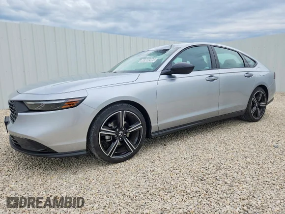 ✅ 2026 Honda Accord SE • VIN: 1HGCY1F48TA005842 • Лот: 56980206. Опубликован ранее на Copart с пробегом 10 277 миль. Бесплатный доступ к архиву аукционных продаж из США и подробный отчёт об истории автомобиля на DreamBid. Изображение 1.