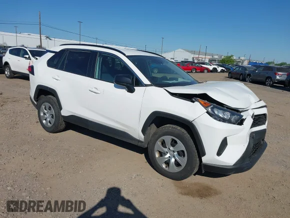 ✅ 2020 Toyota RAV4 LE • VIN: 2T3F1RFV9LC121285 • Лот: 45263684. Опубликован ранее на IAAI с пробегом 117 189 миль. Бесплатный доступ к архиву аукционных продаж из США и подробный отчёт об истории автомобиля на DreamBid. Изображение 1.
