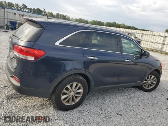 ✅ 2017 Kia Sorento LX • VIN: 5XYPGDA53HG336064 • Lot: 70241614. Wystawiony na Copart z przebiegiem 193 035 mil. Bezpłatny archiwum sprzedaży aukcyjnych z USA i szczegółowy raport historii pojazdu na DreamBid. Zdjęcie 3.