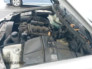 ✅ 2005 Mercedes-Benz M 350 • VIN: 4JGAB57E35A565529 • Lot: 43719768. Listed on IAAI with 288,264 mi. Free auction sales archive from the USA and detailed vehicle history report at DreamBid. Image 12.