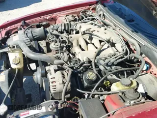 ✅ 2002 Ford Mustang Standard • VIN: 1FAFP40432F116640 • Lot: 43570948. Wystawiony na IAAI z przebiegiem 199 425 mil. Bezpłatny archiwum sprzedaży aukcyjnych z USA i szczegółowy raport historii pojazdu na DreamBid. Zdjęcie 20.