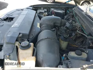 ✅ 2000 Ford Expedition Eddie Bauer • VIN: 1FMRU1761YLA95380 • Lot: 42749888. Wystawiony na IAAI z przebiegiem 311 269 mil. Bezpłatny archiwum sprzedaży aukcyjnych z USA i szczegółowy raport historii pojazdu na DreamBid. Zdjęcie 12.