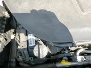 ✅ 2019 Jeep Cherokee Trailhawk • VIN: 1C4PJMBX5KD460053 • Lot: 70031985. Wystawiony na Copart z przebiegiem 83 990 mil. Bezpłatny archiwum sprzedaży aukcyjnych z USA i szczegółowy raport historii pojazdu na DreamBid. Zdjęcie 16.