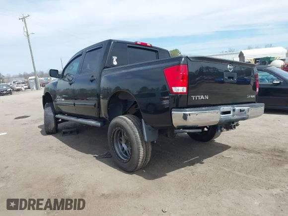 ✅ 2013 Nissan Titan S • VIN: 1N6AA0EC5DN304015 • Lot: 41828891. Wystawiony na IAAI z przebiegiem 136 279 mil. Bezpłatny archiwum sprzedaży aukcyjnych z USA i szczegółowy raport historii pojazdu na DreamBid. Zdjęcie 3.