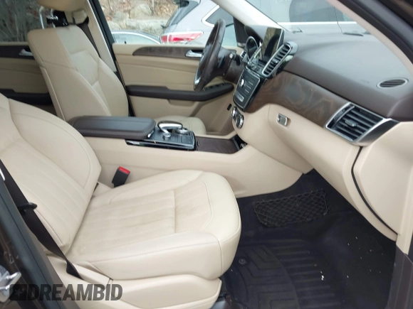 ✅ 2018 Mercedes-Benz GLE 350 • VIN: 4JGDA5HB9JB076626 • Lot: 44103684. Wystawiony na IAAI z przebiegiem 31 686 mil. Bezpłatny archiwum sprzedaży aukcyjnych z USA i szczegółowy raport historii pojazdu na DreamBid. Zdjęcie 5.