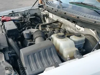 ✅ 2017 Ford F-150 XL • VIN: 1FTMF1CF8HKC09234 • Lot: 40159595. Wystawiony na IAAI z przebiegiem 92 577 mil. Bezpłatny archiwum sprzedaży aukcyjnych z USA i szczegółowy raport historii pojazdu na DreamBid. Zdjęcie 18.