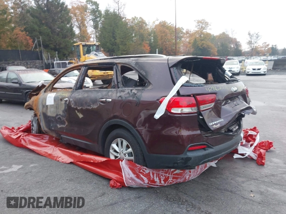 ✅ 2017 Kia Sorento LX • VIN: 5XYPGDA50HG225245 • Lot: 42862221. Wystawiony na IAAI z przebiegiem 43 170 mil. Bezpłatny archiwum sprzedaży aukcyjnych z USA i szczegółowy raport historii pojazdu na DreamBid. Zdjęcie 8.