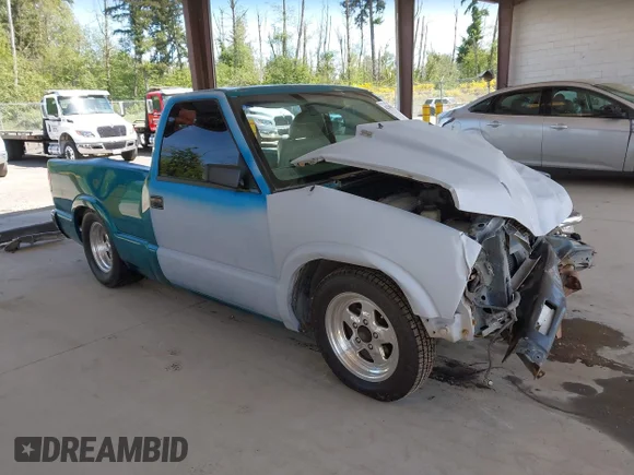 ✅ 1996 Chevrolet S-10 • VIN: 1GCCS1446TK107265 • Lot: 42349921. Listed on IAAI with 297,346 mi. Free auction sales archive from the USA and detailed vehicle history report at DreamBid. Image 1.