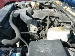 ✅ 2005 GMC Yukon XL • VIN: 1GKFK66U75J188622 • Lot: 43696986. Listed on IAAI with 196,764 mi. Free auction sales archive from the USA and detailed vehicle history report at DreamBid. Image 12.