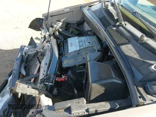 ✅ 2003 Toyota Sienna CE • VIN: 4T3ZF19C13U526419 • Lot: 43626729. Wystawiony na IAAI z przebiegiem 152 113 mil. Bezpłatny archiwum sprzedaży aukcyjnych z USA i szczegółowy raport historii pojazdu na DreamBid. Zdjęcie 13.