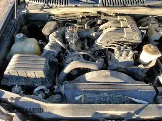 ✅ 2005 Ford Explorer Eddie Bauer • VIN: 1FMZU64K85UA25377 • Lot: 84383994. Wystawiony na Copart z przebiegiem 144 005 mil. Bezpłatny archiwum sprzedaży aukcyjnych z USA i szczegółowy raport historii pojazdu na DreamBid. Zdjęcie 16.