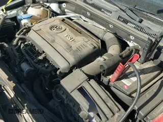 ✅ 2016 Volkswagen Jetta GLI SE • VIN: 3VW4T7AJ9GM219651 • Lot: 41205273. Wystawiony na IAAI z przebiegiem 65 354 mil. Bezpłatny archiwum sprzedaży aukcyjnych z USA i szczegółowy raport historii pojazdu na DreamBid. Zdjęcie 19.