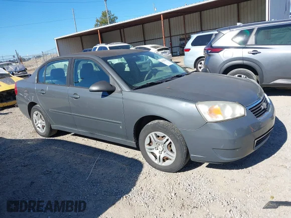 ✅ 2008 Chevrolet Malibu Classic LS 1FL • VIN: 1G1ZS58F88F139723 • Lot: 41391705. Wystawiony na IAAI z przebiegiem 192 530 mil. Bezpłatny archiwum sprzedaży aukcyjnych z USA i szczegółowy raport historii pojazdu na DreamBid. Zdjęcie 1.