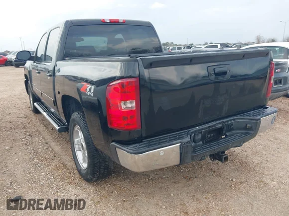 ✅ 2012 Chevrolet Silverado 1500 LTZ • VIN: 1GCPKTE75CF226696 • Lot: 44056978. Wystawiony na IAAI z przebiegiem 163 232 mil. Bezpłatny archiwum sprzedaży aukcyjnych z USA i szczegółowy raport historii pojazdu na DreamBid. Zdjęcie 3.
