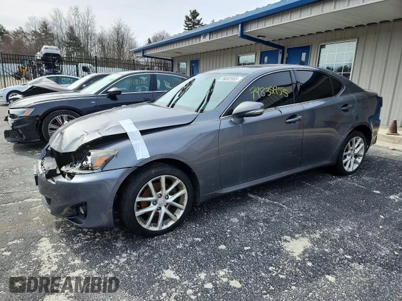 ✅ 2013 Lexus IS 250 • VIN: JTHCF5C24D5063082 • Лот: 79832955. Опубліковано раніше на Copart з пробігом 164 027 миль. Безкоштовний доступ до архіву аукціонних продажів зі США та докладний звіт про історію автомобіля на DreamBid. Зображення 1.