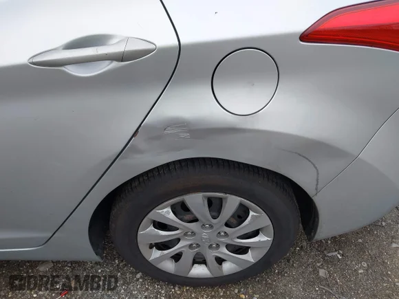 ✅ 2012 Hyundai Elantra GLS • VIN: 5NPDH4AE8CH123449 • Лот: 44511195. Опубліковано раніше на IAAI з пробігом 190 613 миль. Безкоштовний доступ до архіву аукціонних продажів зі США та докладний звіт про історію автомобіля на DreamBid. Зображення 6.
