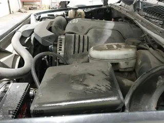 ✅ 2005 GMC Sierra Denali • VIN: 2GTEK63N451112659 • Lot: 41911763. Wystawiony na IAAI z przebiegiem 254 204 mil. Bezpłatny archiwum sprzedaży aukcyjnych z USA i szczegółowy raport historii pojazdu na DreamBid. Zdjęcie 19.