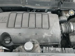 ✅ 2011 Buick Enclave CXL-2 • VIN: 5GAKRCED5BJ176746 • Lot: 43448365. Wystawiony na IAAI z przebiegiem 139 688 mil. Bezpłatny archiwum sprzedaży aukcyjnych z USA i szczegółowy raport historii pojazdu na DreamBid. Zdjęcie 19.