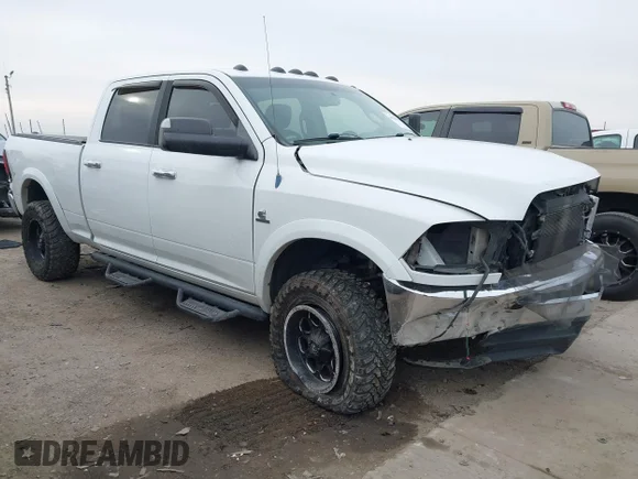 ✅ 2011 Ram 2500 Laramie • VIN: 3D7UT2CL1BG590630 • Лот: 44269006. Опубліковано раніше на IAAI з пробігом 238 699 миль. Безкоштовний доступ до архіву аукціонних продажів зі США та докладний звіт про історію автомобіля на DreamBid. Зображення 1.