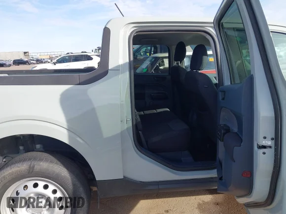✅ 2022 Ford Maverick Lariat • VIN: 3FTTW8E96NRA52824 • Lot: 44046213. Wystawiony na IAAI z przebiegiem 68 494 mil. Bezpłatny archiwum sprzedaży aukcyjnych z USA i szczegółowy raport historii pojazdu na DreamBid. Zdjęcie 8.