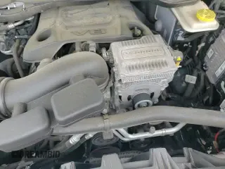 ✅ 2022 Jeep Wagoneer Series II • VIN: 1C4SJUBT8NS117874 • Lot: 56003895. Listed on Copart with 92,339 mi. Free auction sales archive from the USA and detailed vehicle history report at DreamBid. Image 16.