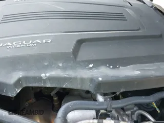 ✅ 2020 Jaguar F-Type P300 • VIN: SAJDD5GX0LCK65298 • Lot: 42828463. Wystawiony na IAAI z przebiegiem 77 881 mil. Bezpłatny archiwum sprzedaży aukcyjnych z USA i szczegółowy raport historii pojazdu na DreamBid. Zdjęcie 22.