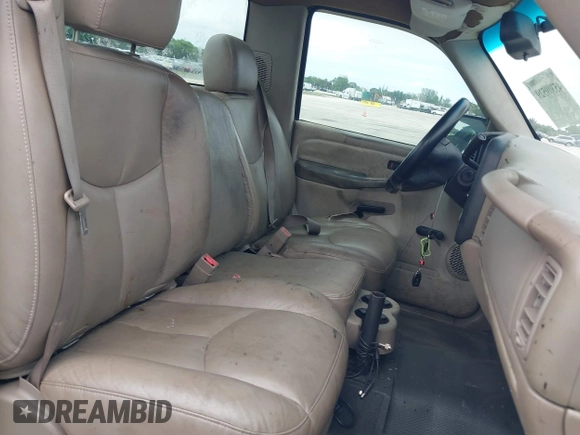 ✅ 2003 Chevrolet Silverado 1500 Work Truck • VIN: 1GCEC14V83Z208586 • Lot: 45309529. Wystawiony na IAAI z przebiegiem 145 926 mil. Bezpłatny archiwum sprzedaży aukcyjnych z USA i szczegółowy raport historii pojazdu na DreamBid. Zdjęcie 8.