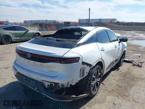 ✅ 2023 Toyota Crown XLE • VIN: JTDAAAAF1P3016078 • Lot: 41455809. Wystawiony na IAAI z przebiegiem 23 715 mil. Bezpłatny archiwum sprzedaży aukcyjnych z USA i szczegółowy raport historii pojazdu na DreamBid. Zdjęcie 4.