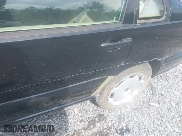 ✅ 1999 Volvo S70 • VIN: YV1LS55A8X2613644 • Lot: 42435557. Listed on IAAI with 274,781 mi. Free auction sales archive from the USA and detailed vehicle history report at DreamBid. Image 6.