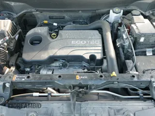 ✅ 2022 Chevrolet Equinox LS • VIN: 2GNAXHEV5N6126069 • Lot: 43051737. Listed on IAAI with 141,695 mi. Free auction sales archive from the USA and detailed vehicle history report at DreamBid. Image 19.