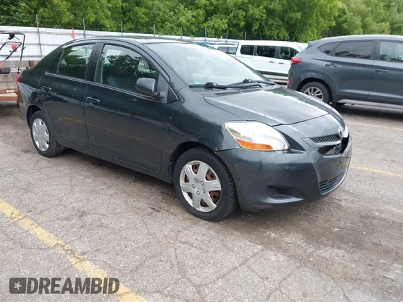 ✅ 2008 Toyota Yaris • VIN: JTDBT923581278524 • Lot: 45395319. Wystawiony na IAAI z przebiegiem 235 532 mil. Bezpłatny archiwum sprzedaży aukcyjnych z USA i szczegółowy raport historii pojazdu na DreamBid. Zdjęcie 1.