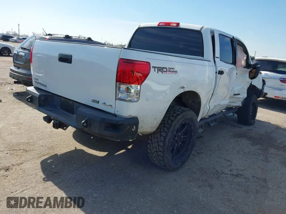 ✅ 2013 Toyota Tundra Limited • VIN: 5TFHW5F17DX304664 • Lot: 44193681. Wystawiony na IAAI z przebiegiem 126 204 mil. Bezpłatny archiwum sprzedaży aukcyjnych z USA i szczegółowy raport historii pojazdu na DreamBid. Zdjęcie 4.