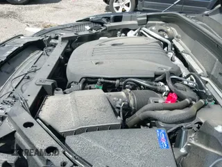 ✅ 2025 Volvo XC60 Plus • VIN: YV4M12RC4S1140778 • Lot: 43199800. Listed on IAAI with 13,895 mi. Free auction sales archive from the USA and detailed vehicle history report at DreamBid. Image 21.