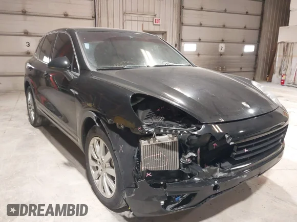 ✅ 2015 Porsche Cayenne S • VIN: WP1AB2A20FLA59064 • Лот: 44689050. Опубліковано раніше на IAAI з пробігом 136 705 миль. Безкоштовний доступ до архіву аукціонних продажів зі США та докладний звіт про історію автомобіля на DreamBid. Зображення 1.