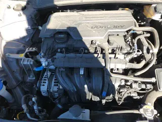 ✅ 2025 Hyundai Elantra SEL Convenience • VIN: KMHLS4DG9SU913434 • Lot: 89688055. Listed on Copart with 15,728 mi. Free auction sales archive from the USA and detailed vehicle history report at DreamBid. Image 14.