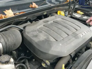 ✅ 2015 Chrysler Town & Country Touring • VIN: 2C4RC1BG8FR739372 • Lot: 43749039. Wystawiony na IAAI z przebiegiem 95 064 mil. Bezpłatny archiwum sprzedaży aukcyjnych z USA i szczegółowy raport historii pojazdu na DreamBid. Zdjęcie 13.