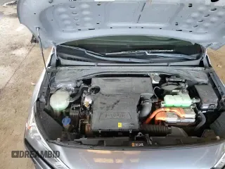 ✅ 2019 Hyundai Ioniq Blue • VIN: KMHC65LC0KU179792 • Lot: 43780445. Wystawiony na Copart z przebiegiem 130 253 mil. Bezpłatny archiwum sprzedaży aukcyjnych z USA i szczegółowy raport historii pojazdu na DreamBid. Zdjęcie 14.