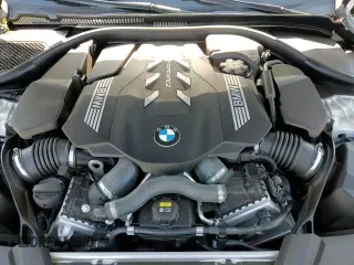 ✅ 2022 BMW 5 Series M550i xDrive • VIN: WBA13BK05NCJ25020 • Lot: 69701905. Listed on Copart with 22,935 mi. Free auction sales archive from the USA and detailed vehicle history report at DreamBid. Image 15.