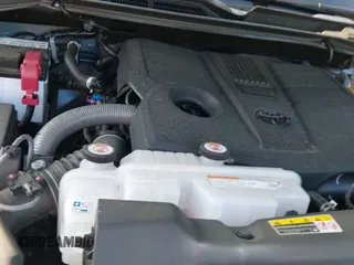 ✅ 2025 Toyota Tundra Limited • VIN: 5TFJA5DB8SX258142 • Лот: 42491306. Опубликован ранее на IAAI с пробегом 13 832 миль. Бесплатный доступ к архиву аукционных продаж из США и подробный отчёт об истории автомобиля на DreamBid. Изображение 20.