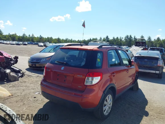 ✅ 2011 Suzuki SX4 Crossover • VIN: JS2YB5A38B6301415 • Лот: 43115713. Опубліковано раніше на IAAI з пробігом 131 755 миль. Безкоштовний доступ до архіву аукціонних продажів зі США та докладний звіт про історію автомобіля на DreamBid. Зображення 4.
