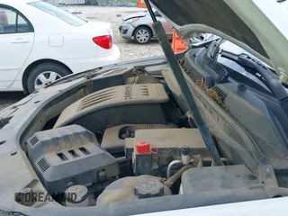 2013 Chevrolet Equinox LS z VIN 2GNALBEK5D1257898, wystawiony jako IAAI lot #42100254 z przebiegiem 176 254 mil mil oraz . Historia ofert i sprzedaży dostępna na DreamBid. Obrazek 12.