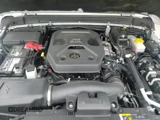 ✅ 2018 Jeep Wrangler Unlimited Rubicon • VIN: 1C4HJXFN5JW189755 • Lot: 68602875. Listed on Copart with 77,002 mi. Free auction sales archive from the USA and detailed vehicle history report at DreamBid. Image 17.